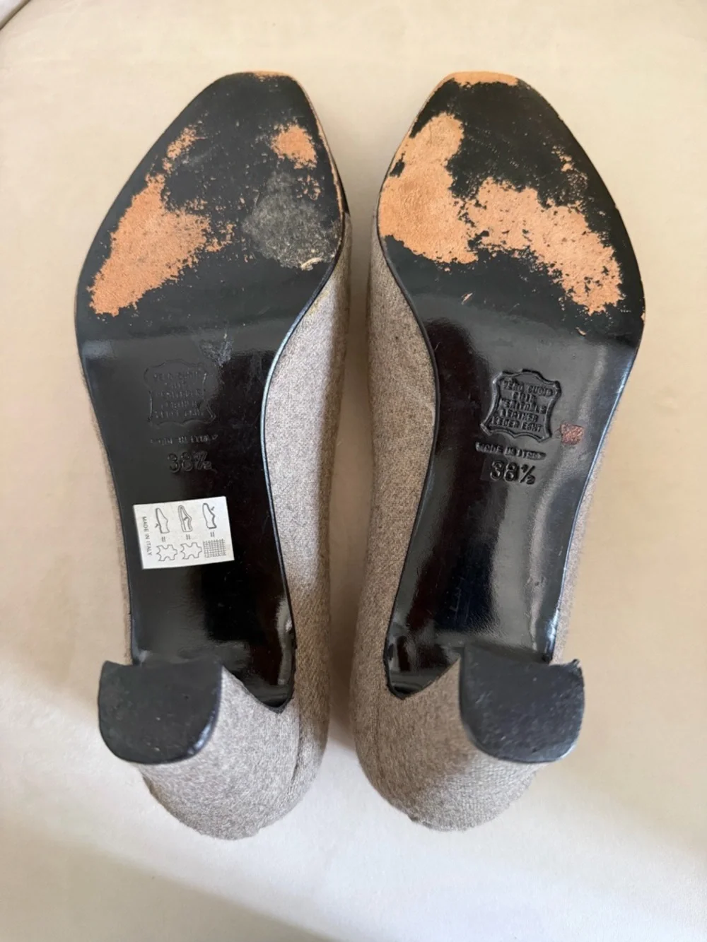 P. Verdi Vtg 90’s Bicolor Black Taupe Velvet Cap Toe Pumps Retro Heels Y2K 8.5